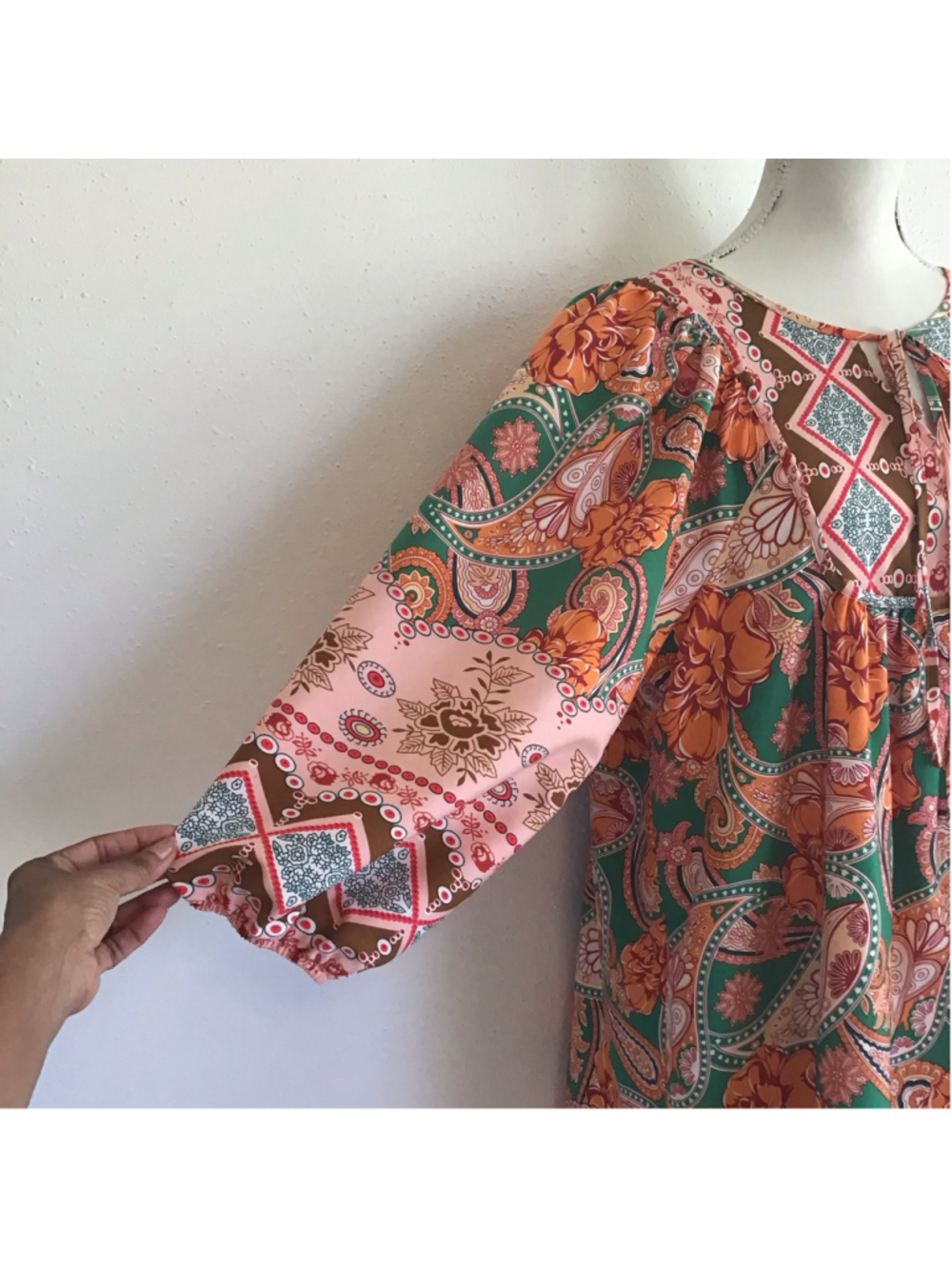 BLUETIME Women Fun Long Sleeve Dress Size M Orange Green Paisley Floral SZ L - Picture 3 of 8